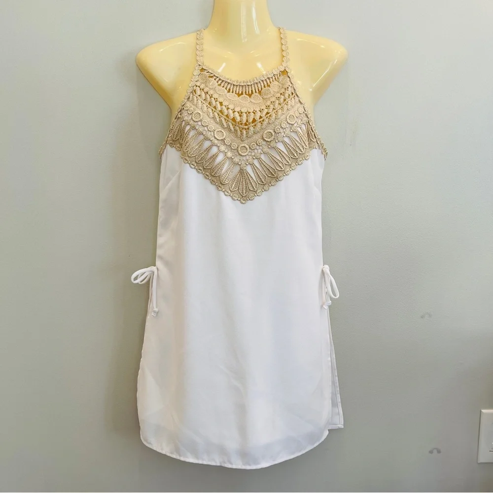 Lilly Pulitzer Pearl Romper in the color Resort White and Gold Women’s Size 0
